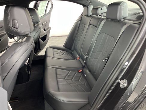 Used 2024 BMW 530i RWD image 36
