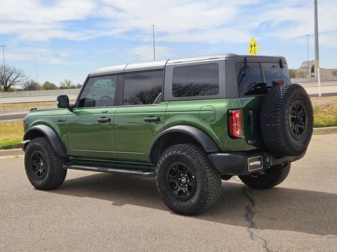 Used 2023 Ford Bronco Wildtrak image 8