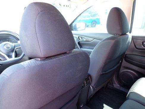 Used 2019 Nissan Rogue SV AWD/4WD image 16
