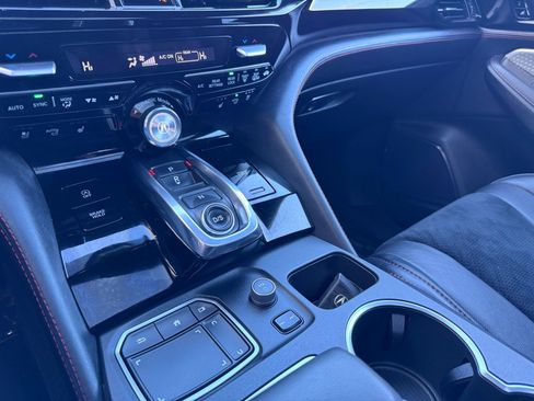 Used 2022 Acura MDX A-Spec image 23