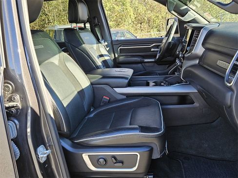 Used 2024 RAM 1500 Laramie image 12