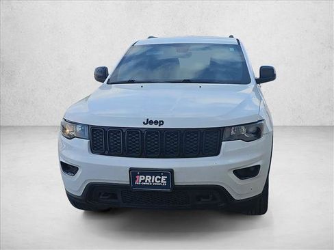 Used 2018 Jeep Grand Cherokee Laredo image 8