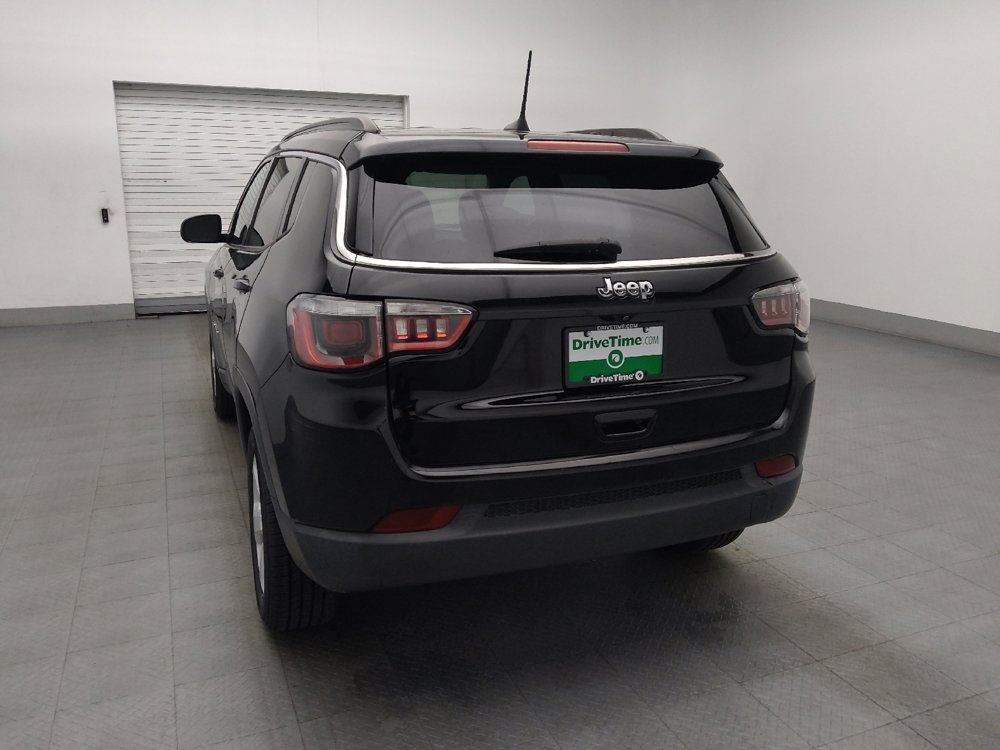 Used 2018 Jeep Compass Latitude w/ Popular Equipment Group AWD/4WD image 6