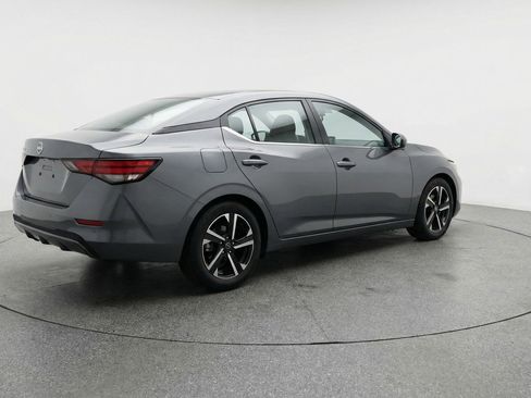 Used 2025 Nissan Sentra SV FWD image 9