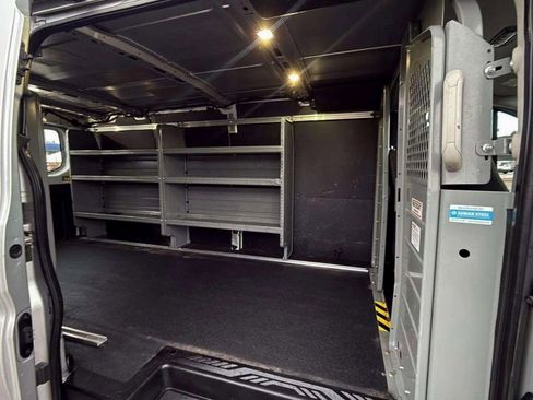 Used 2016 Ford Transit 250 148 Low Roof image 15