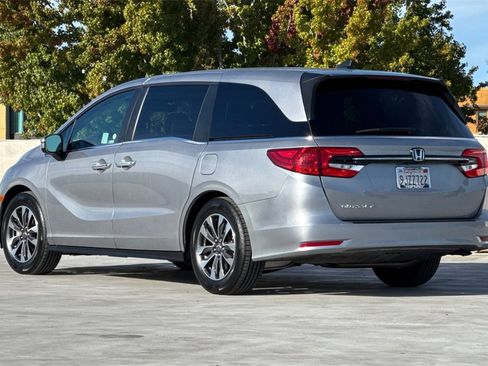 Used 2023 Honda Odyssey EX-L image 5