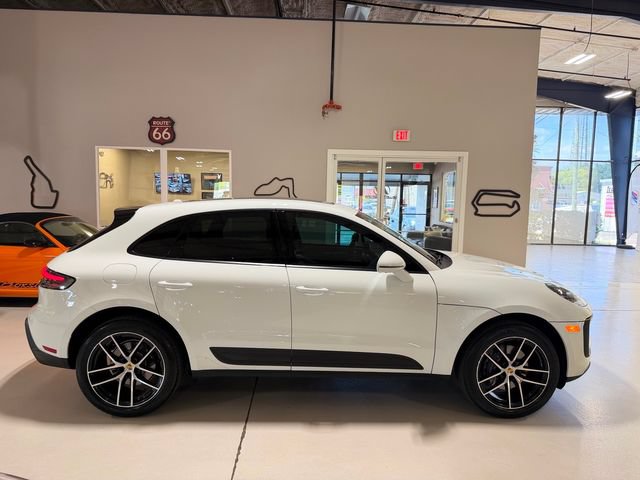 Used 2022 Porsche Macan AWD/4WD image 59