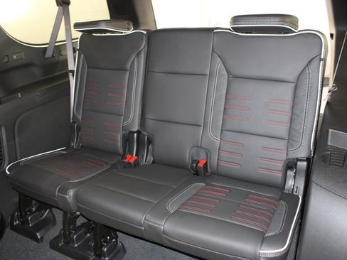 New 2026 GMC Yukon XL AT4 Ultimate AWD/4WD image 25