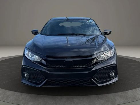 Used 2018 Honda Civic Sport image 2