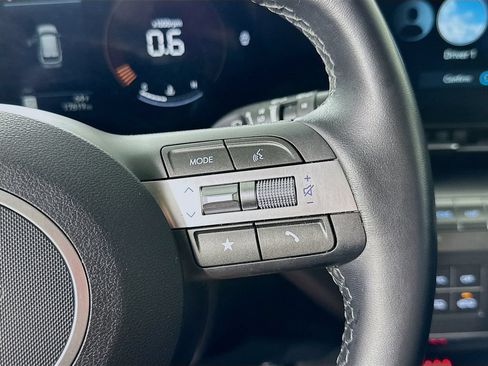 Used 2024 Hyundai Kona SEL FWD image 23