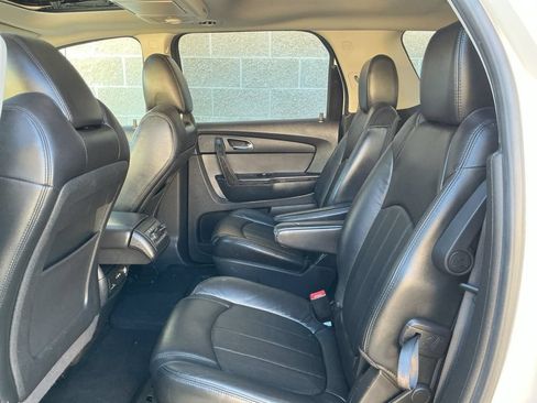 Used 2011 GMC Acadia Denali FWD image 22