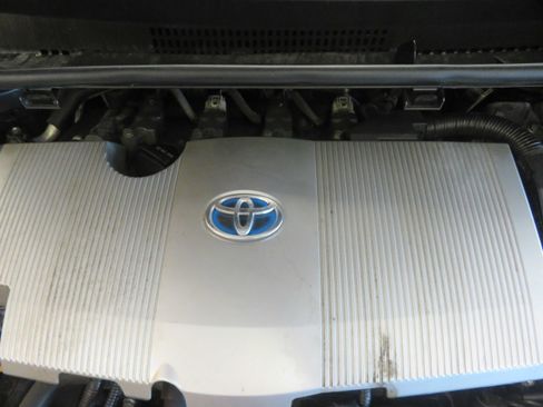 Used 2018 Toyota Prius Prime Premium FWD image 50