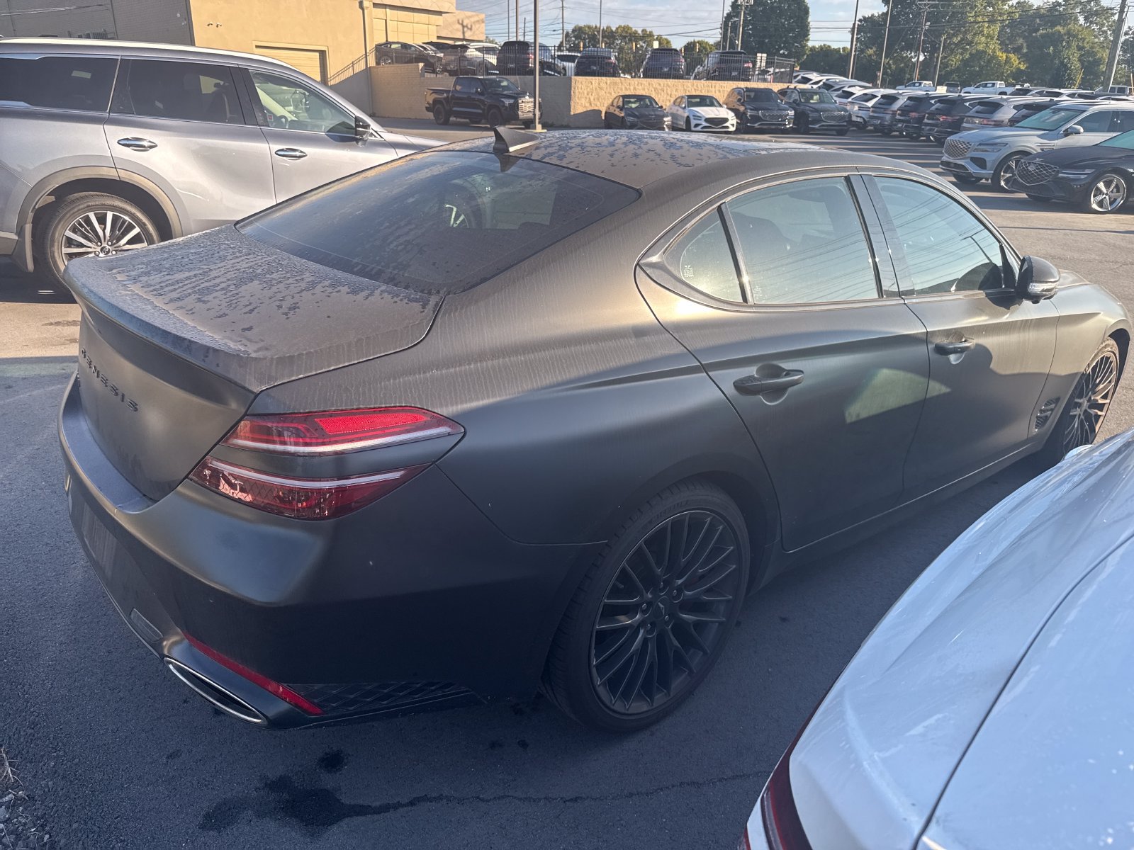 Used 2022 Genesis G70 3.3T Launch Edition RWD image 8