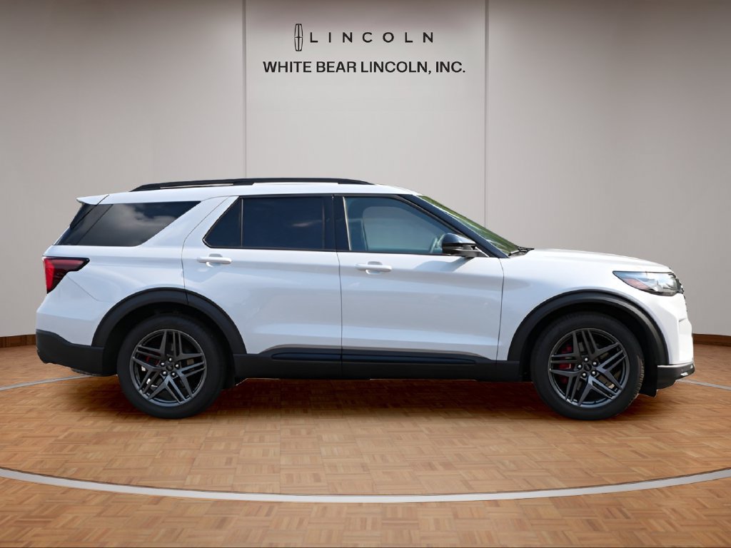 Used 2026 Ford Explorer ST w/ Sun And Sound Package AWD/4WD image 4