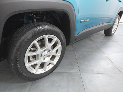 Used 2022 Jeep Renegade Latitude w/ Convenience Group image 30