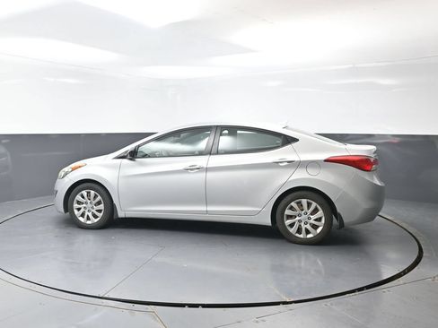 Used 2012 Hyundai Elantra GLS FWD image 7