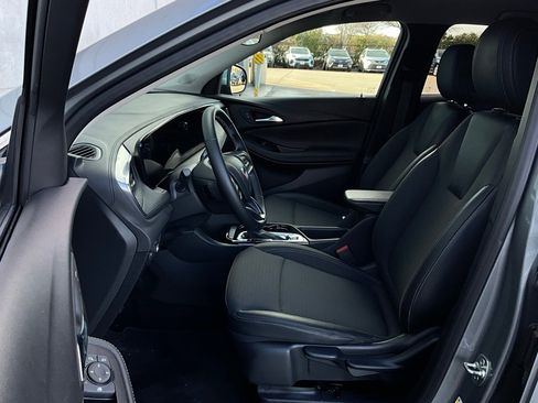 Used 2025 Buick Encore GX Preferred image 10