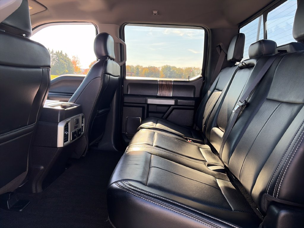 Used 2019 Ford F150 Lariat w/ Equipment Group 502A Luxury AWD/4WD image 30