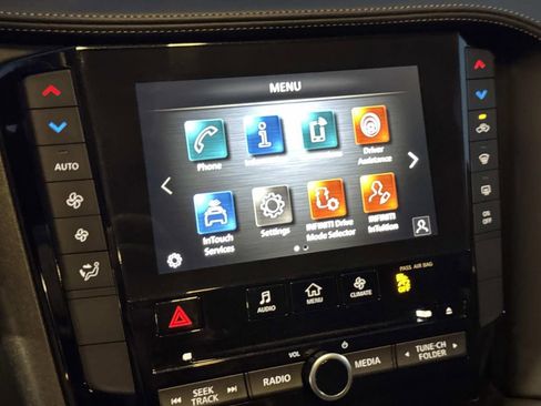 Certified 2025 INFINITI QX50 Pure image 18