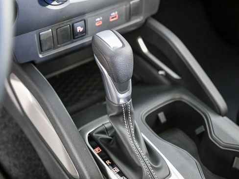 New 2025 Nissan Frontier SV image 21