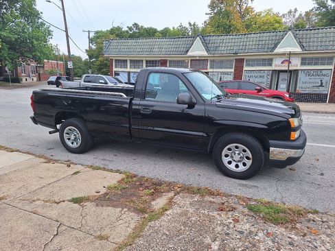 Used 2007 Chevrolet Silverado 1500 W/T image 18