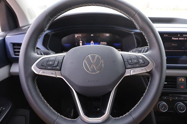 Certified 2023 Volkswagen Taos SE AWD/4WD image 10