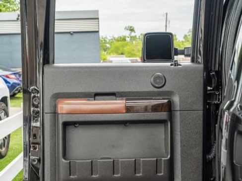 Used 2015 Ford F250 Platinum AWD/4WD image 33