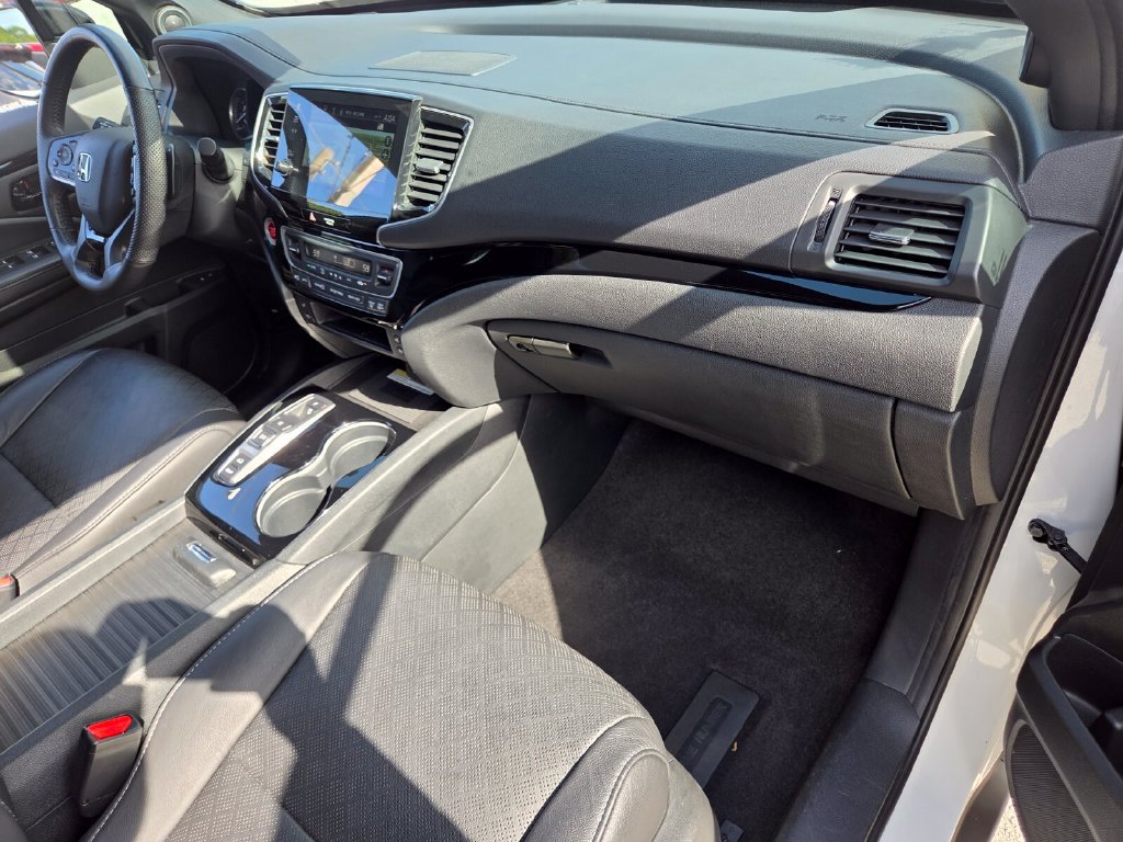 Certified 2023 Honda Passport Elite image 18