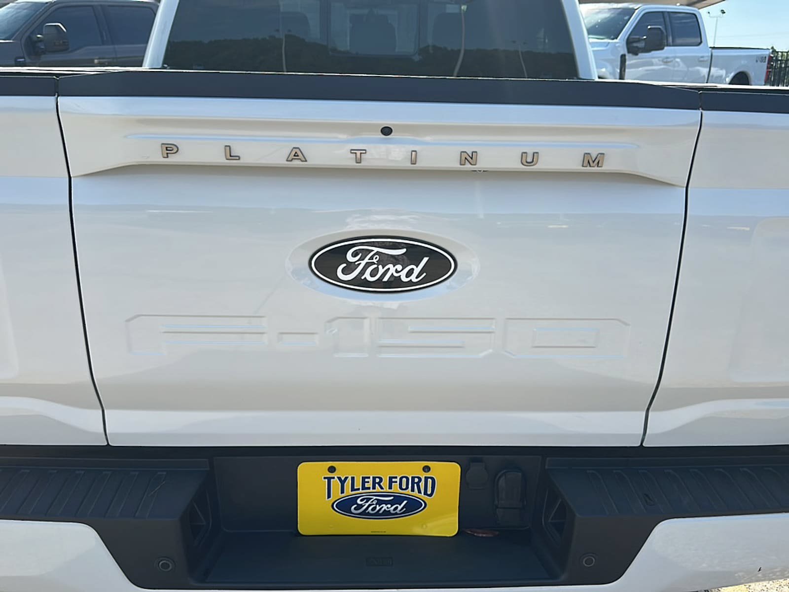 Used 2024 Ford F150 Platinum w/ FX4 Off-Road Package AWD/4WD image 11