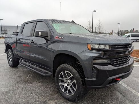 Used 2020 Chevrolet Silverado 1500 LT Trail Boss image 19
