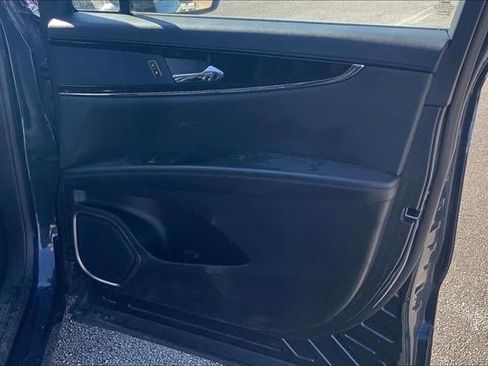 Used 2022 Lincoln Nautilus Reserve image 24