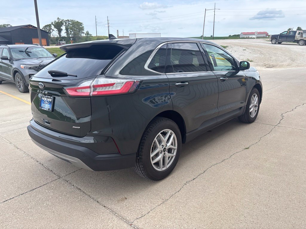 Certified 2023 Ford Edge SEL AWD/4WD image 4
