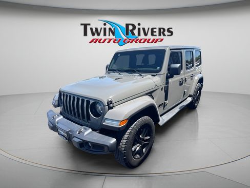 Used 2020 Jeep Wrangler Unlimited Sahara AWD/4WD image 1