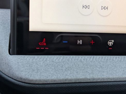 New 2025 Ford Maverick XLT w/ XLT Luxury Package image 23