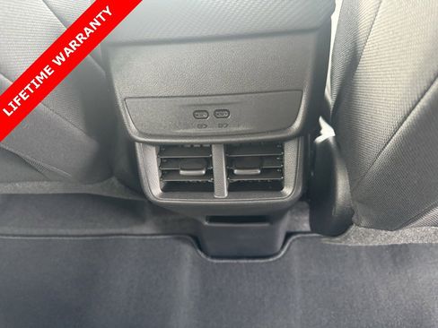 New 2026 Chevrolet Equinox LT image 11