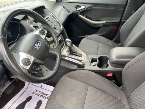 Used 2012 Ford Focus SEL FWD image 25