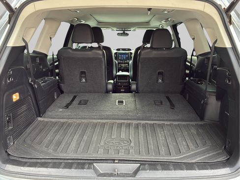 Used 2021 Subaru Ascent Touring w/ Popular Package #2A AWD/4WD image 10