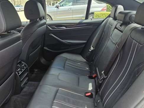 Used 2018 BMW 530e w/ Premium Package 2 image 25