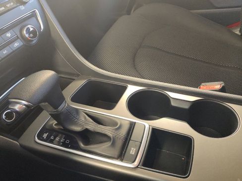 Used 2020 Kia Optima LX FWD image 26