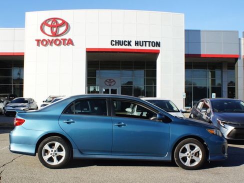 Used 2013 Toyota Corolla S image 1