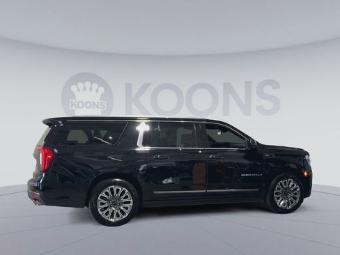 Used 2023 GMC Yukon XL Denali Ultimate w/ LPO, Floor Liner Package image 2