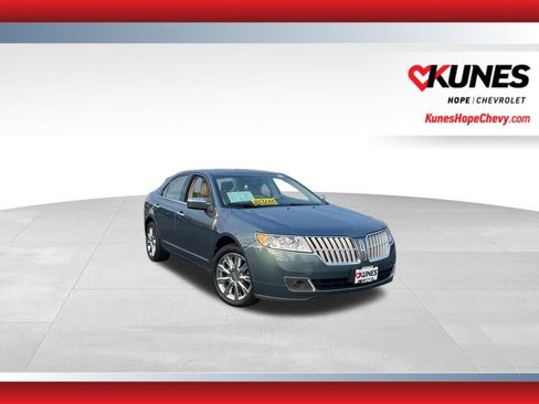 Used 2012 Lincoln MKZ image 1