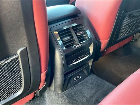 Used 2024 BMW X3 M40i w/ Premium Package image 38