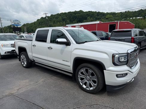 Used 2018 GMC Sierra 1500 Denali w/ Denali Ultimate Package AWD/4WD image 4