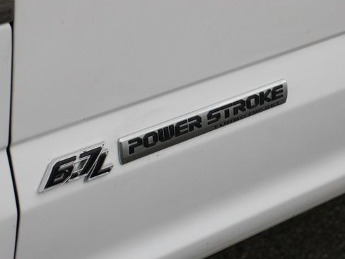 Used 2019 Ford F350 XLT image 45