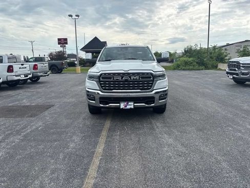 Used 2025 RAM 1500 Limited AWD/4WD image 3