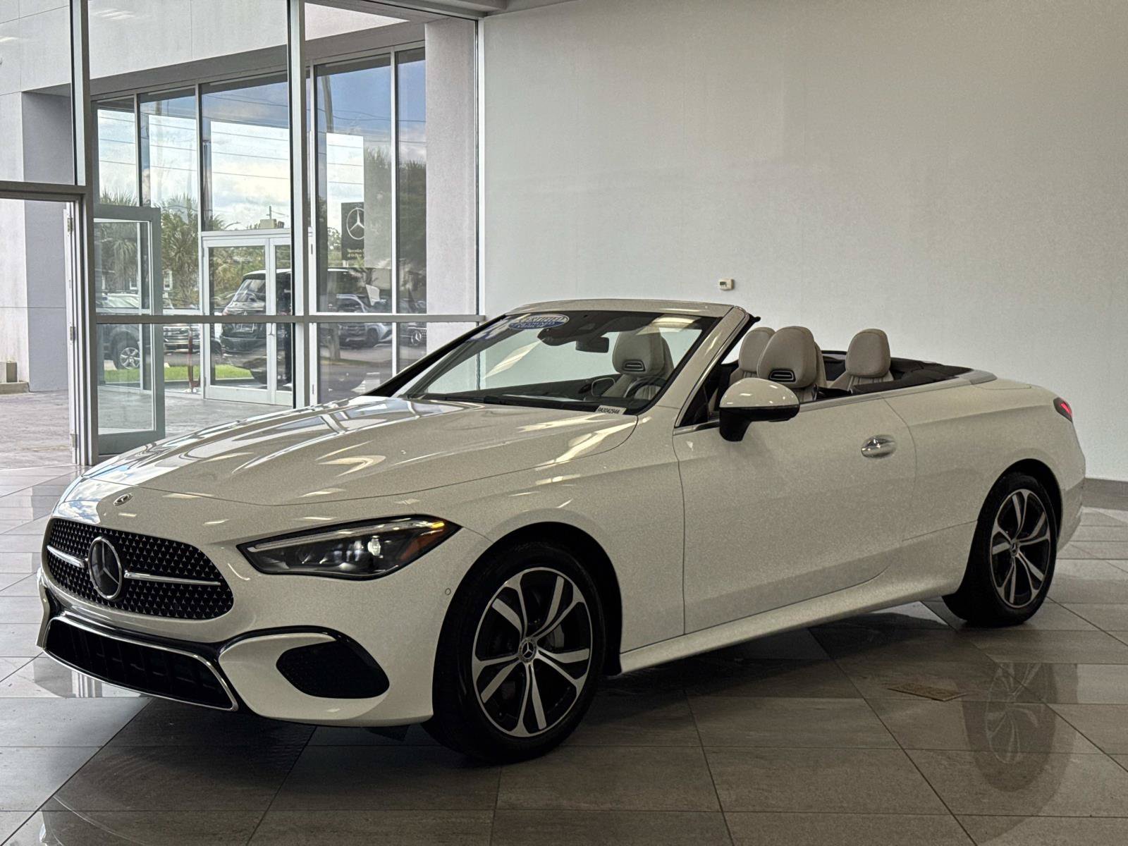 Certified 2024 Mercedes-Benz CLE 300 4MATIC Cabriolet image 27