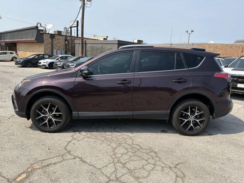 Used 2018 Toyota RAV4 SE w/ Power Extra Value Package FWD image 6
