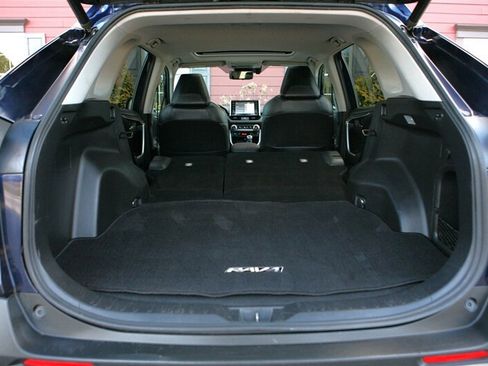 Used 2019 Toyota RAV4 Limited w/ Carpet Mat Package image 16