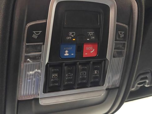 Used 2023 RAM 1500 Big Horn AWD/4WD image 10